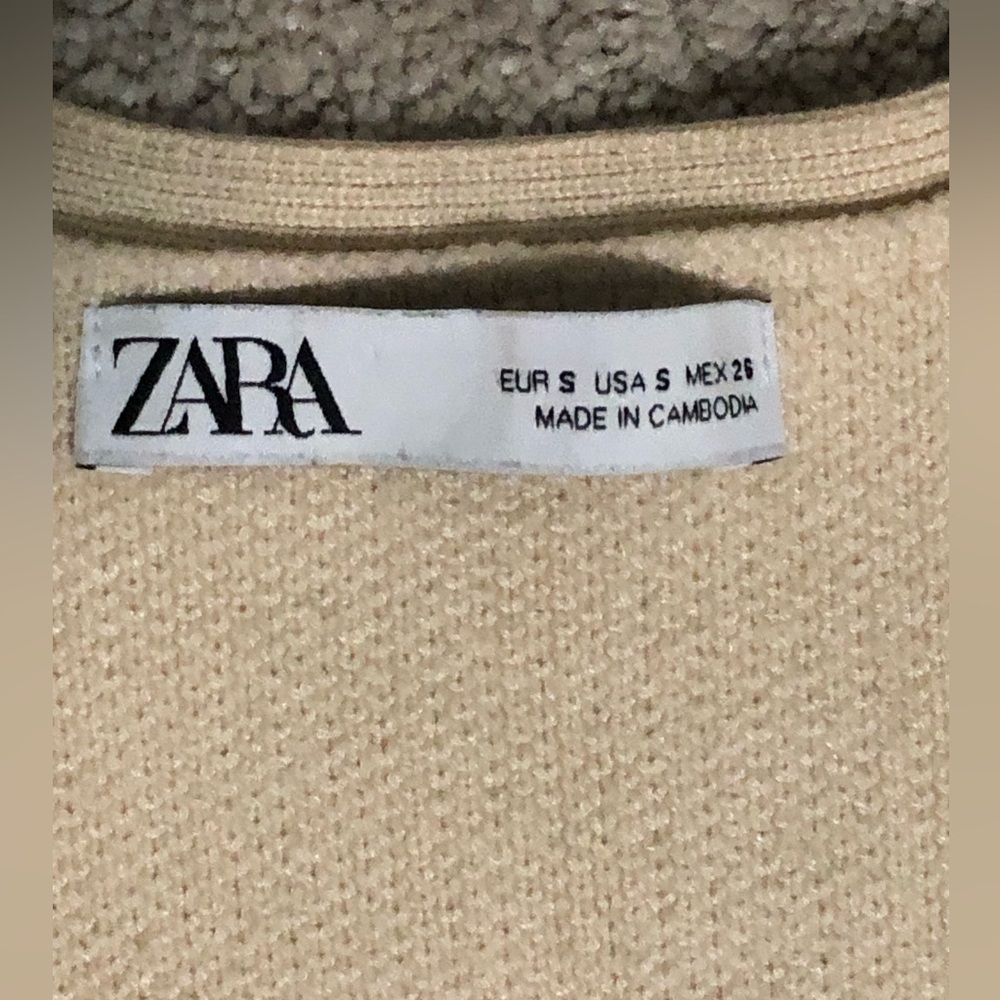 Zara Cream Beige V Neck Button Cardigan Sweater Quiet Luxury Minimalist Sz S - Picture 5 of 9